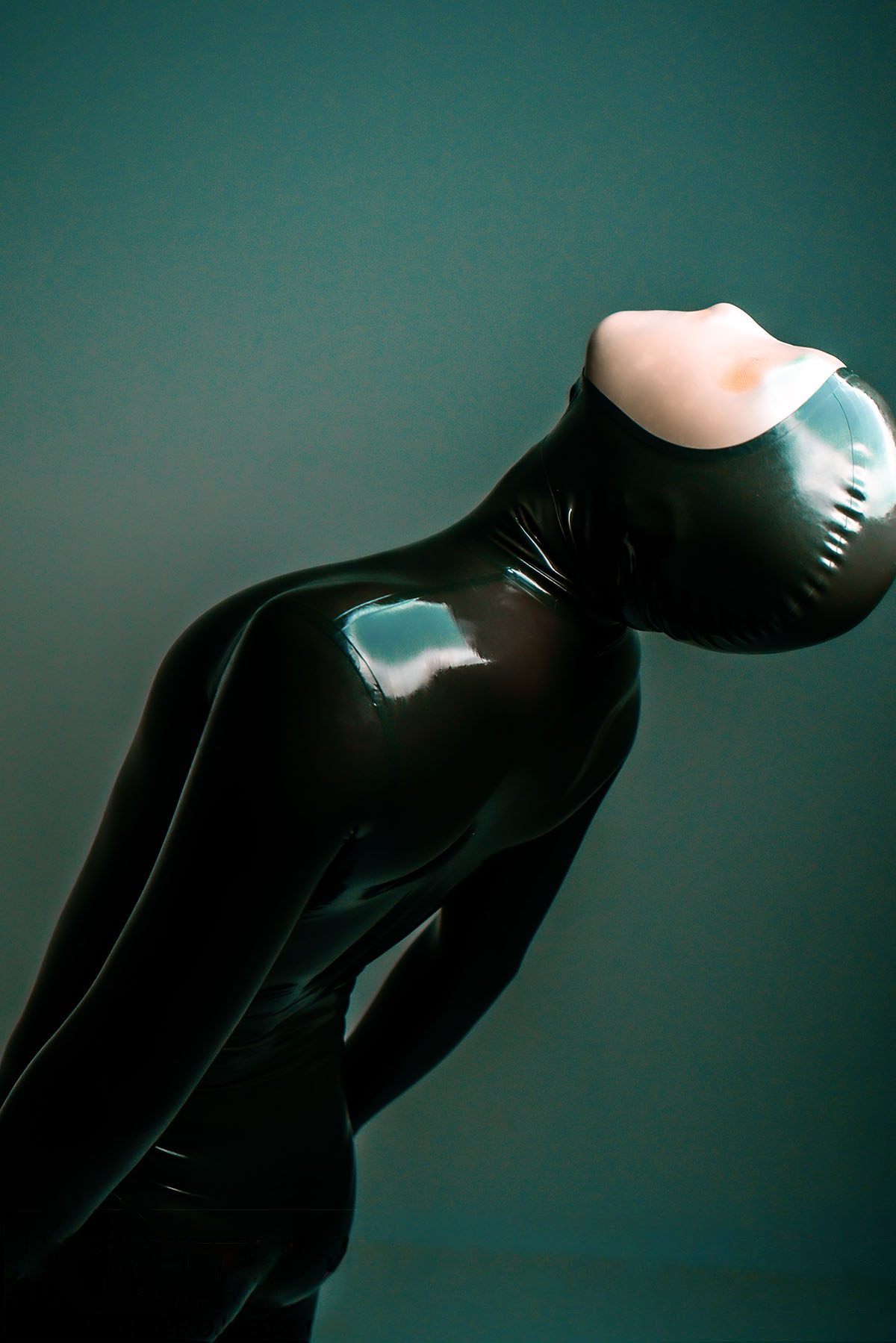 Latex Catsuit voor heren met gezichtsingang