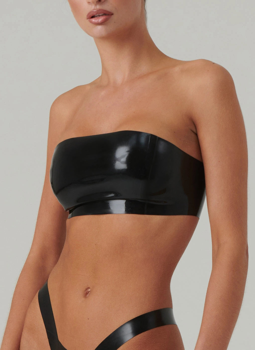 Black Strapless Latex Bra